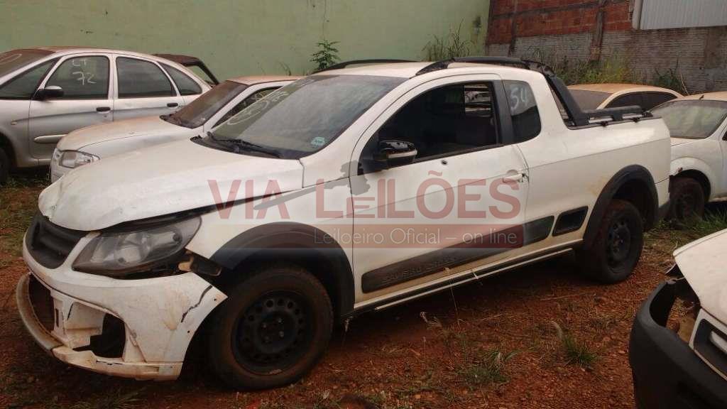 Leilão Online - VW; SAVEIRO 1.6 CE CROSS; 2012/2013; BRANCA; ALCO./GA