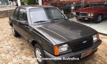 01 AUTOMÓVEL DA MARCA GM/MONZA SL/E, NA COR PRETA, ANO/MODELO 1990/1990 
