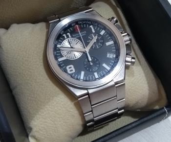 01 RELÓGIO DE PULSO, MARCA VITORINOX SUÍÇO